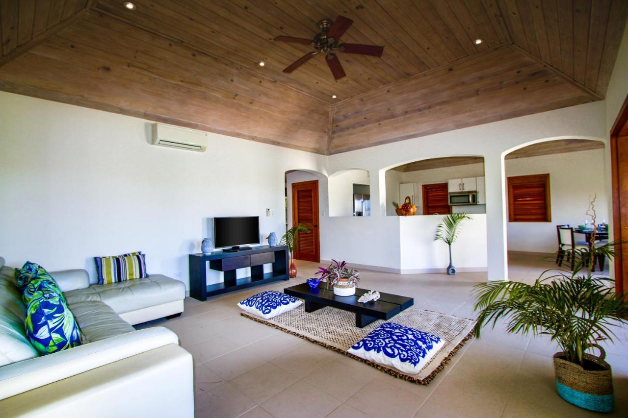 מלון Freetown Village The Hideaway At Hughes Point מראה חיצוני תמונה